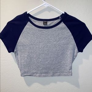 Cropped tee!!